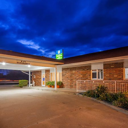 Surestay By Best Western Cameron Exterior photo